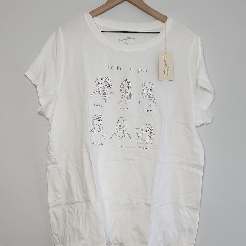 Universal Thread White Graphic Short Sleeve Tee